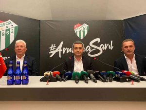 Bursaspor’da Tahsin Tam Ve İ̇smail Ertekin Basın Toplantısı Düzenledi