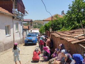 Manisa’da Vahşet: Karı Koca Bıçaklanarak Öldürülmüş Halde Bulundu