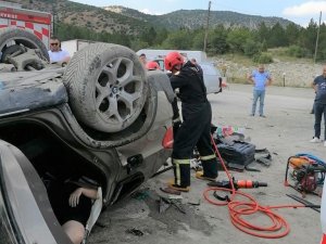 Bulgaristanlı Aile Kütahya’da Trafik Kazası Yaptı: 1 Ölü, 3 Yaralı