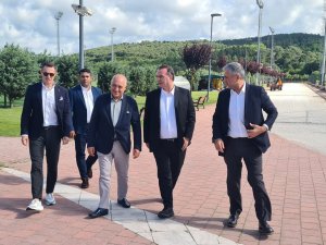 Tff Başkanı Mehmet Büyükekşi, Ampute Milli Takımı İle Bir Araya Geldi