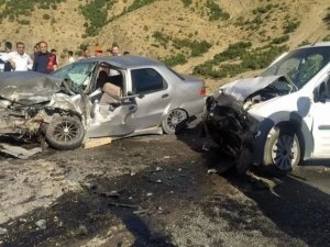 Hakkari’de Trafik Kazası: 7 Yaralı