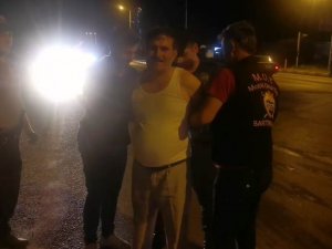 Uygulamadan Kaçan Alkollü Sürücü Polis Otosuna Çarptı
