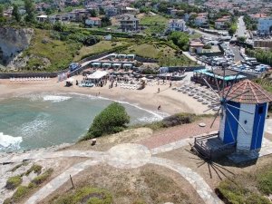 Şile A-la Kadınlar Plajı’nda Mavi Bayrak Dalgalanmaya Başladı