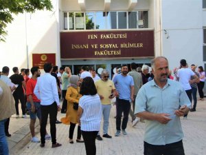 Elazığ’da Yks’nin İlk Oturum Heyecanı Başladı