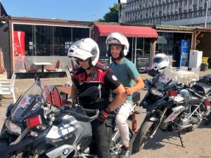 Sınava Geç Kalan Ve Kimliğini Unutan 11 Öğrenciyi Sınav Merkezlerine Yetiştirdiler