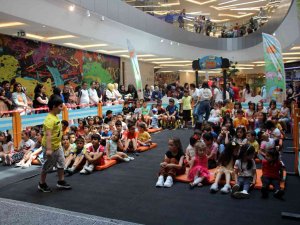 Avm’de Babalar Günü Ve Karne Coşkusu Bir Arada Yaşandı