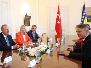 Bakan Çavuşoğlu, Bosna Hersek Devlet Başkanlığı Konseyi Hırvat Üyesi Komsic İle Görüştü
