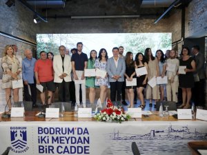 "İ̇ki Meydan Bir Cadde" Proje Sergisi Ve Ödül Töreni Gerçekleştirildi