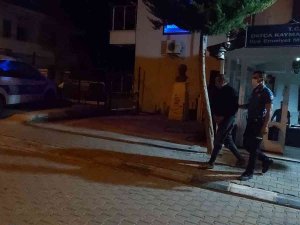 Datça’da Göçmen Kaçakçısı 2 Kişi Tutuklandı