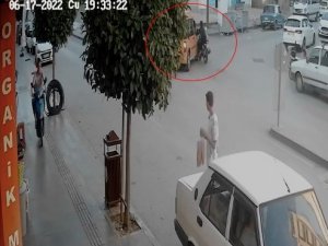Antalya’da Ters Yönden Yola Çıkan Ticari Taksi Motosiklet Sürücüsünün Ölümle Burun Buruna Getiedi