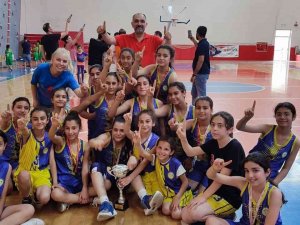 Basketbolda Şampiyon Bağlar Belediyespor