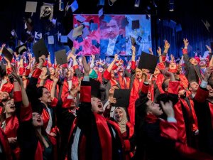 Selçuk Üniversitesinde Genç Hukukçular Mezuniyet Sevinci Yaşadı