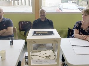 Fransa’da Halk Genel Seçimlerin İkinci Turu İçin Sandık Başında