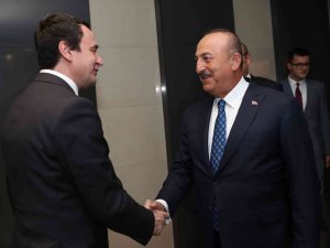 Bakan Çavuşoğlu, Kosova Başbakanı Kurti İle Görüştü