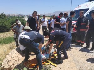 Malatya’da Şarampole Uçan Araçta Can Pazarı: 2’si Ağır 6 Yaralı
