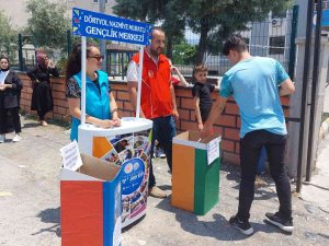 Yks Sonrası İhtiyaç Sahipleri İçin Kalem Topladılar