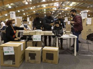 Kolombiya’da Halk, Devlet Başkanını Seçiyor