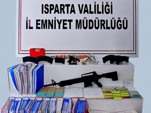 Isparta’da “Dümen” Operasyonu: 5 Gözaltı