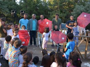 Gediz’de Babalar Günü Ve Karne Şenliği Etkinliği Düzenlendi