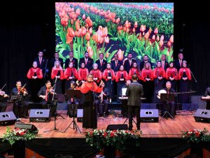 Kursiyerler ’Bahar Esintileri’ Konserinde Sahne Deneyimi Yaşadı