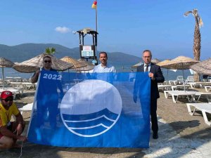 Sakin Kent Akyaka Plajı ‘Mavi’ Gerdanlığını Taktı