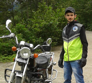 Rize’de Motosikletli Genç Ölümden Döndü