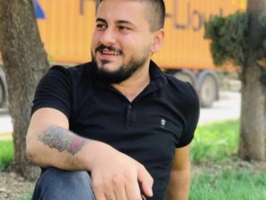 İ̇şçi Servisinin Çarptığı Motosiklet Aracın Altında Kaldı: 1 Ölü