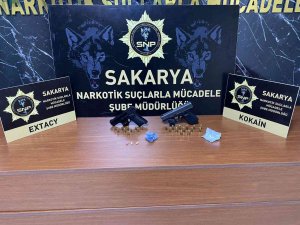 Sakarya’da 2 İlçede 3 Adrese Uyuşturucu Operasyonu: 5 Gözaltı