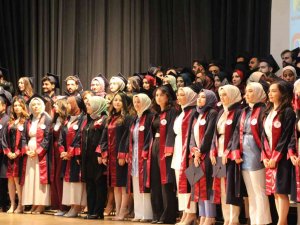 Fırat Üniversitesi 34. Dönem Tıp Mezunlarını Uğurladı