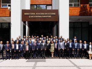 Başkan Seçer, Moldova’da Temaslarda Bulundu