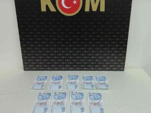 Sivas’ta Piyasaya Sahte Para Sokarken Yakalandılar