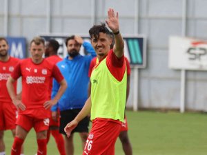 Fayçal Fajr, Sivasspor’a Veda Etti