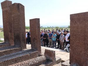 Restorasyonu Tamamlanan Mezar Taşları Turizme Kazandırıldı