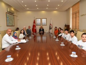 Vali Karadeniz, Geleceğin Kaşif Ve Tasarımcılarını Kutladı