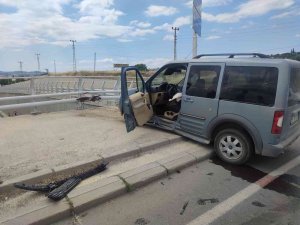 Tekirdağ’da Kazada Faciayı Korkuluk Demirleri Engelledi: 1 Yaralı