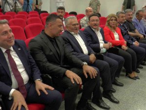 Baki Ertekin: “Türkiye’de Bir Ali Koç’tur, Bir Berna Gözbaşı’dır”