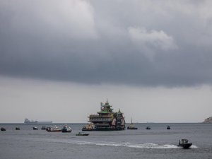 Hong Kong’un Simgelerinden Yüzen Restoran Güney Çin Denizi’nde Battı