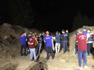 Manisa’da Toprak Altında Kalan Son Kişinin Cesedine De Ulaşıldı