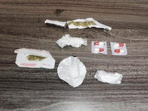 Kütahya’da Polisin Kontrol Ettiği Araçta Uyuşturucu Ele Geçirildi