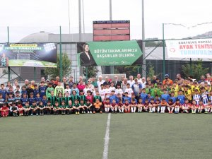 Kamuran Akşar Futbol Turnuvasının Açılışını Başkan Hürriyet Yaptı