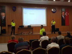 Afyonkarahisar’da 410 Fahri Trafik Müfettişine Eğitim Verildi