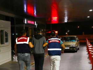 İ̇zmir Merkezli 16 İlde Fetö Operasyonu: 47 Şüpheli Hakkında Gözaltı Kararı