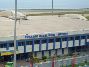 Trabzon Havalimanı’nda uçuşlara elektrik engeli