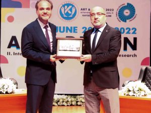 Kayü’de “Iı. Uluslararası Sanat Ve Tasarım Araştırmaları Kongresi” Düzenlendi