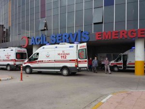 Erzincan’da Trafik Kazası: 5 Yaralı