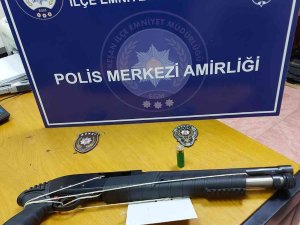 Pompalı Tüfekle Gezen Çocuklar Polise Yakalandı