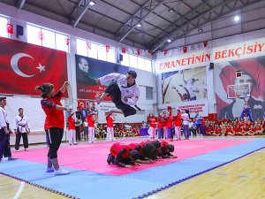 Bayraklı’nın Yaz Spor Okullarına Renkli Açılış