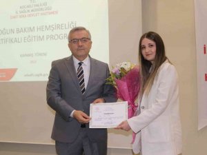 Hemşireler Sertifikalarına Kavuştu