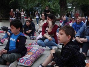 Bursa’da 7’den 70’e Masal Dünyasına Renkli Yolculuk