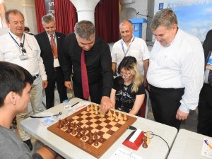 8. Çeşme Uluslararası Açık Satranç Turnuvası Başladı